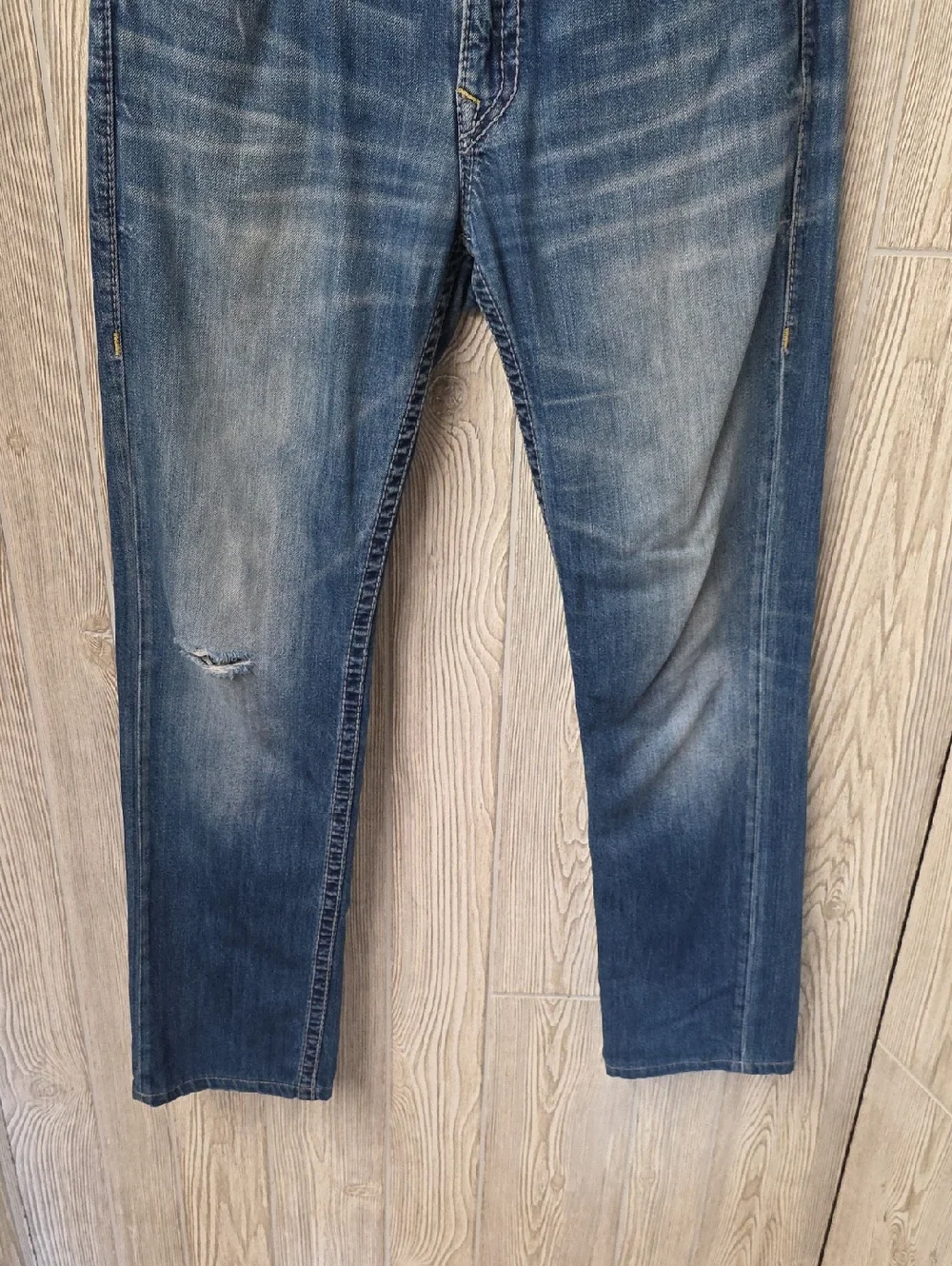 True Religion Slim Distressed Jeans Mens Size 32